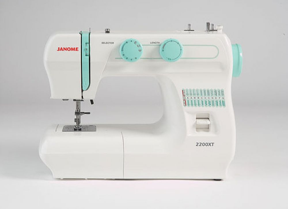 Janome 2200XT Mechanical Sewing Machine Mechanical Sewing Machines